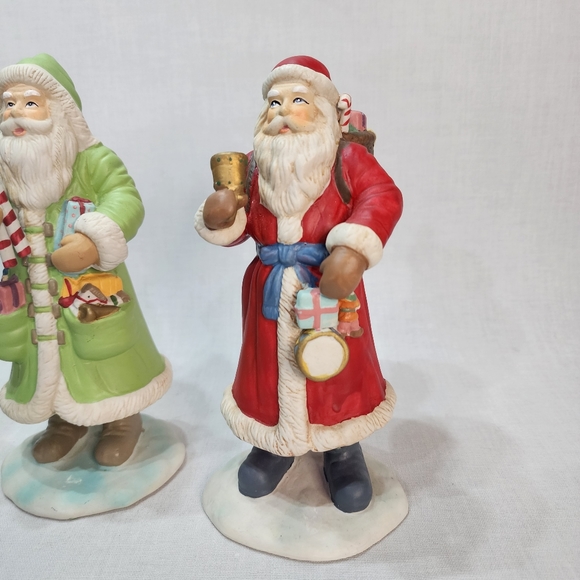 Set of 3 collectible porcelain Santa's. - Picture 14 of 16